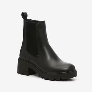 NEW IN BOX Steve Madden Booties